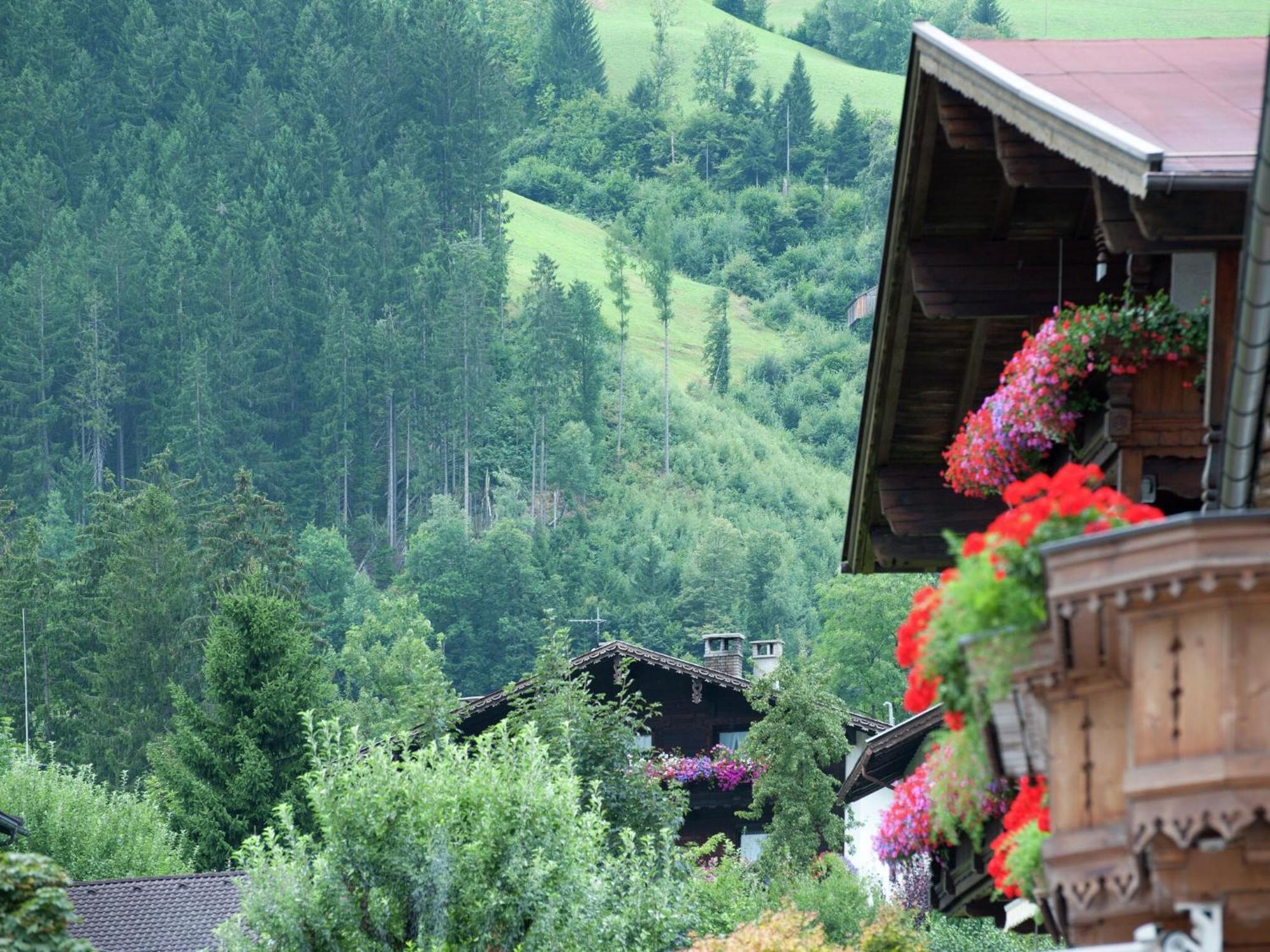 Apartment With Terrace In Aschau Im Zillertal Zewnętrze zdjęcie